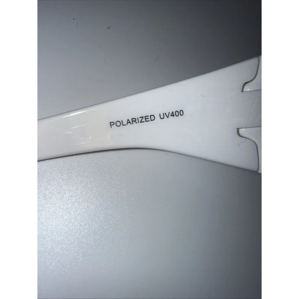 Does not apply terminator polarized